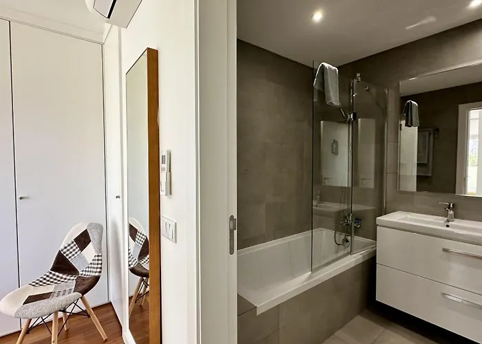 Harmony - Modern - 8 Pax -