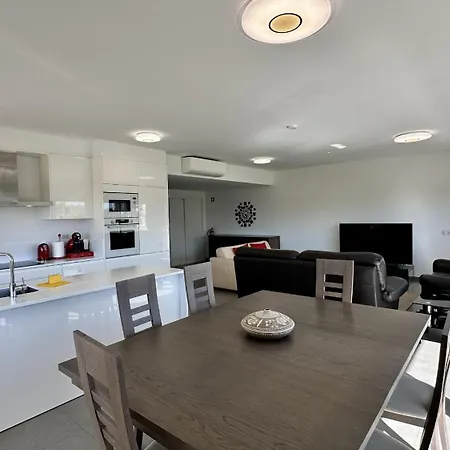 Harmony - Modern - 8 Pax - Apartman