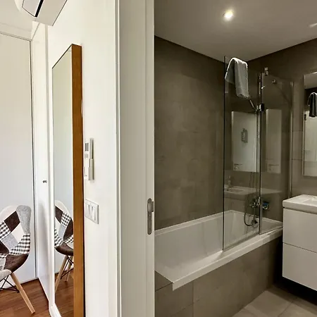 Harmony - Modern - 8 Pax -